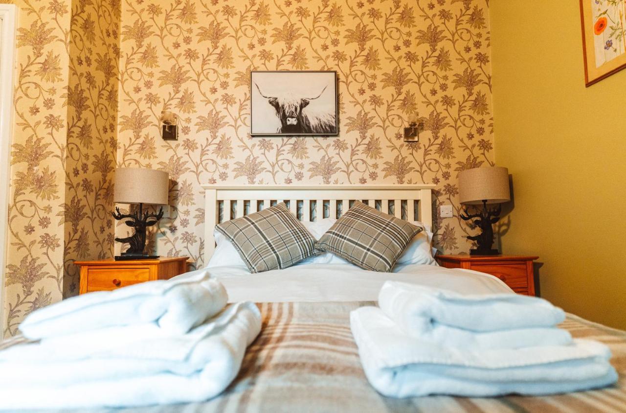 Peak District, The Greyhound Inn, Warslow Circa 1750 Exteriör bild