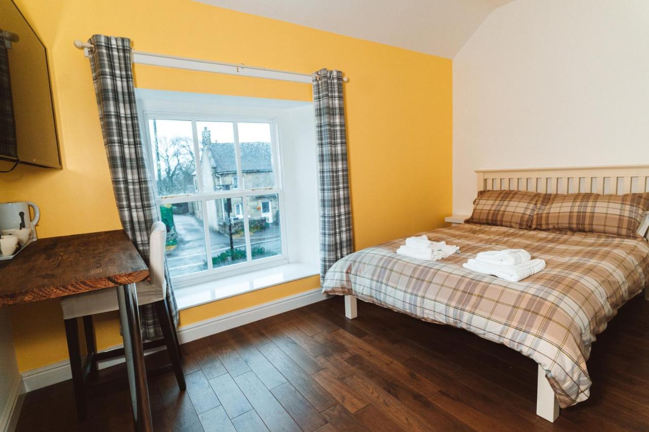 The Greyhound Inn Warslow Exteriör bild