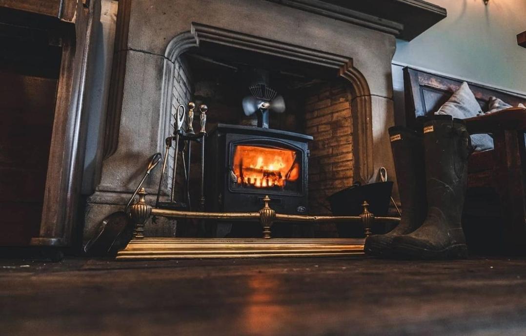 The Greyhound Inn Warslow Exteriör bild