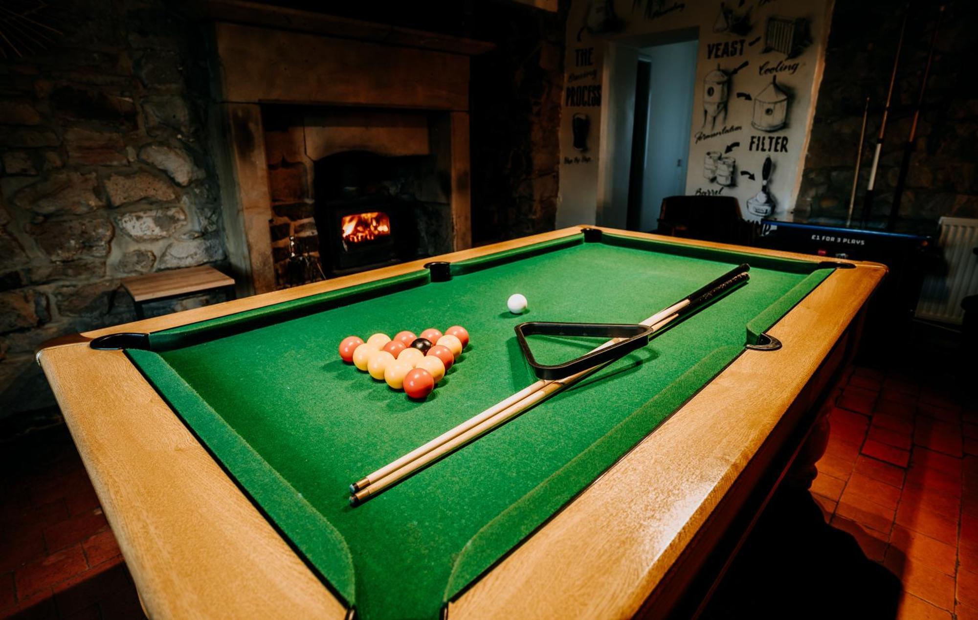 The Greyhound Inn Warslow Exteriör bild